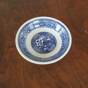 Small Blue Willow China Bowl 5 inches across